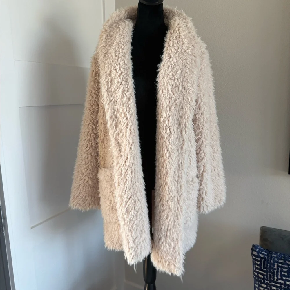 BB Dakota Soft Cream Teddy Jacket - Picture 1 of 4